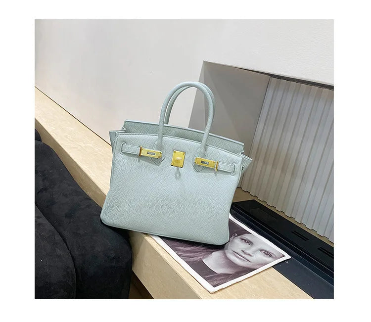 Luxury Brand Handbags for Women, Fashionable Shoulder Bag and Tote Bags in Leather By Famous Designer Elegant