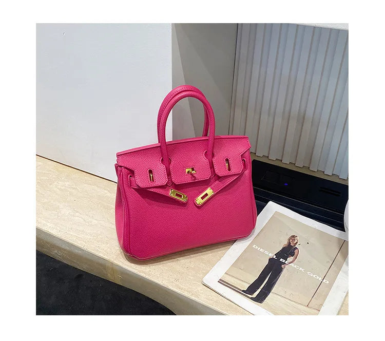 Luxury Brand Handbags for Women, Fashionable Shoulder Bag and Tote Bags in Leather By Famous Designer Elegant