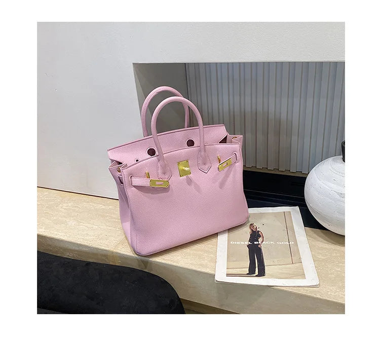 Luxury Brand Handbags for Women, Fashionable Shoulder Bag and Tote Bags in Leather By Famous Designer Elegant