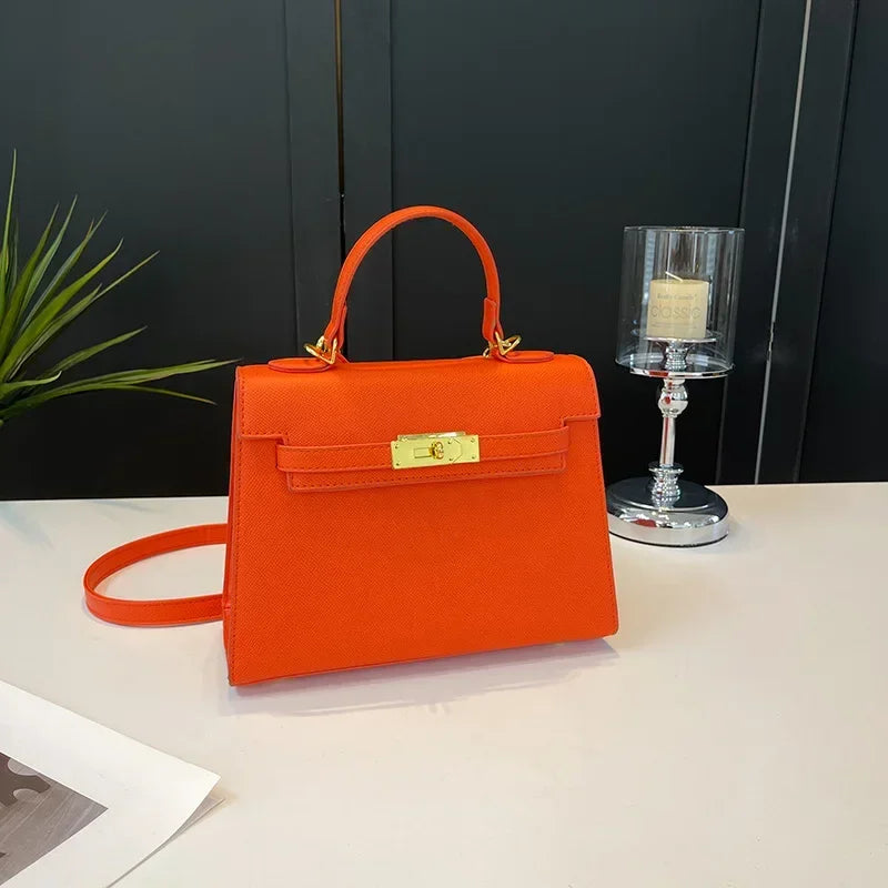 Fashionable Crossbody Bag For Women, High-Quality Luxury Designer Handbag With Gold Hardware, Durable & Stylish
