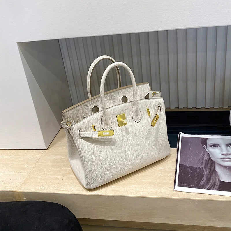Luxury Brand Handbags for Women, Fashionable Shoulder Bag and Tote Bags in Leather By Famous Designer Elegant