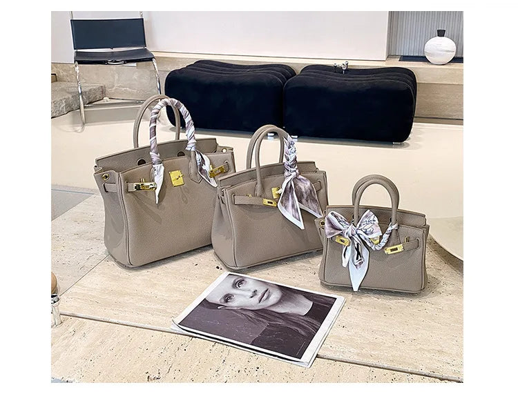 Luxury Brand Handbags for Women, Fashionable Shoulder Bag and Tote Bags in Leather By Famous Designer Elegant
