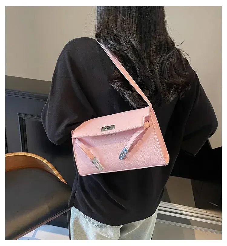 2025 New Designer Shoulder Bag Genuine Leather Crossbody Purse for Women Fashion Casual Office Handbag with Gold Chain Strap