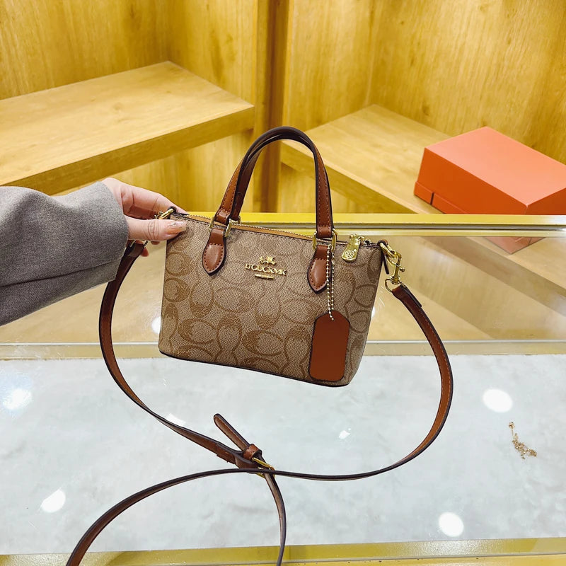 Chic Vintage Messenger Bag For Women - High-Quality Leather Crossbody Purse With Modern Minimalist Luxury Designer Style