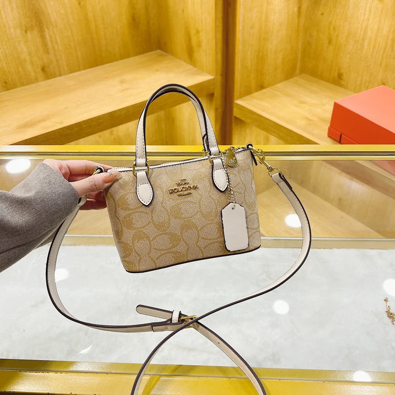 Chic Vintage Messenger Bag For Women - High-Quality Leather Crossbody Purse With Modern Minimalist Luxury Designer Style