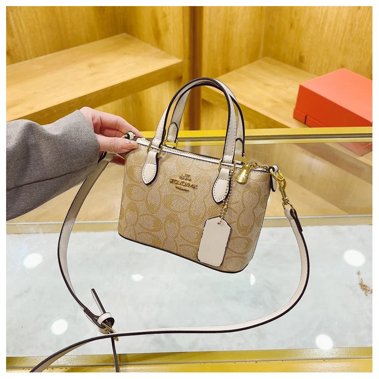 Chic Vintage Messenger Bag For Women - High-Quality Leather Crossbody Purse With Modern Minimalist Luxury Designer Style